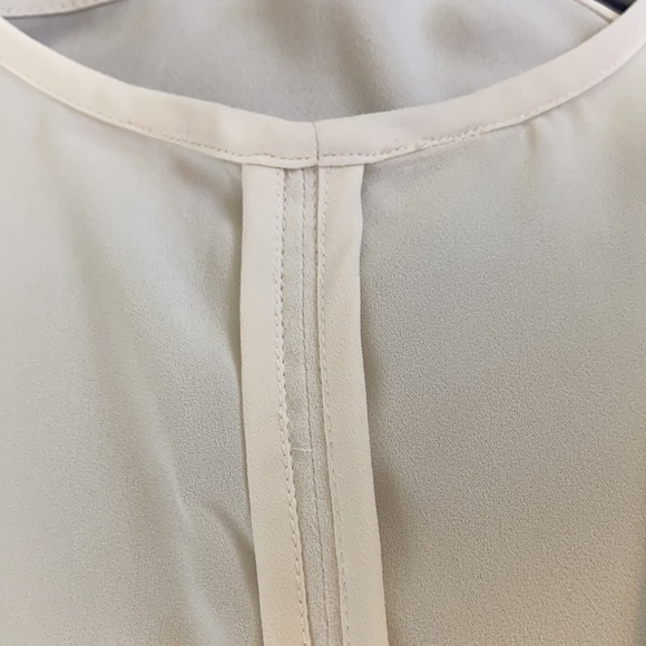 LOFT Petites, All-Season, Semi-Sheer, Dressy Sleeveless Blouse, Off-White XSP - Picture 8 of 9